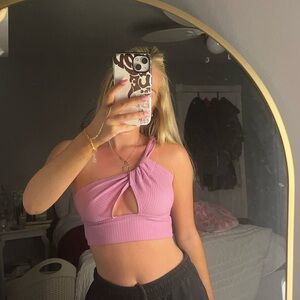 Cute little pink top!